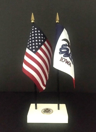 Iowa and USA miniature flag and executive set