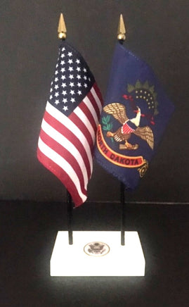 North Dakota and USA miniature flag and executive set