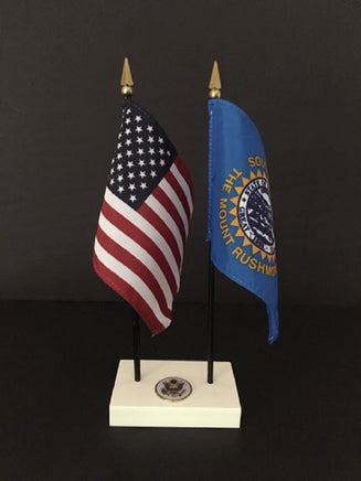 South Dakota and USA miniature flag executive set
