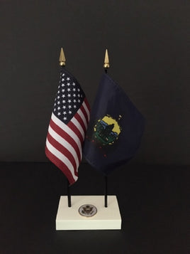 Executive Vermont and US Flag Desk Set