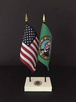 Washington and USA miniature flag executive set