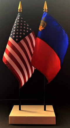 Lichtenstein and US Flag Desk Set