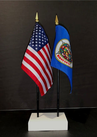 Minnesota and US Flag Desk Set