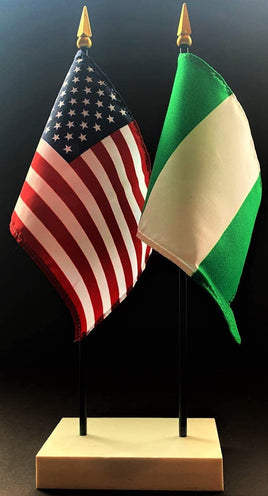 Nigeria and US Flag Desk Set