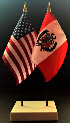 Peru and US Flag Desk Set