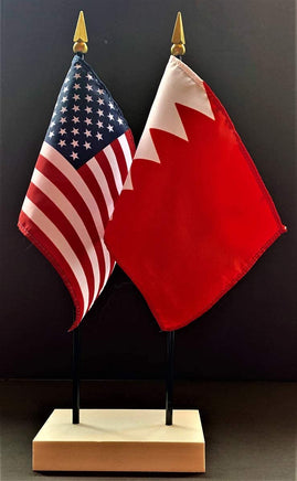 Bahrain and US Flag Desk Set