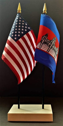 Cambodia and US Flag Desk Set