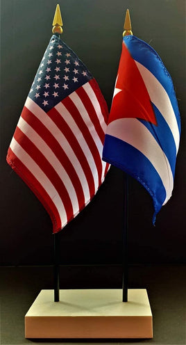 Cuba and US Flag Desk Set