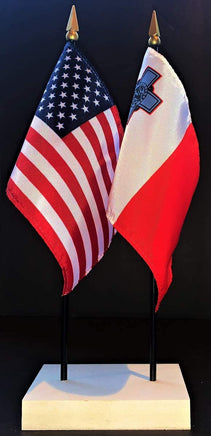 Malta and US Flag Desk Set