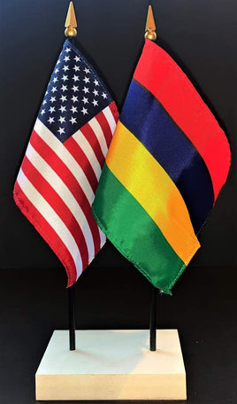 Mauritius and US Flag Desk Set