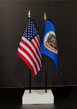 Minnesota and US Flag Desk Set