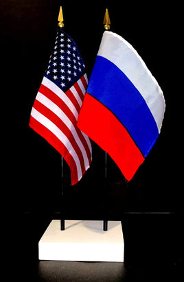 Russia and US Flag Desk Set