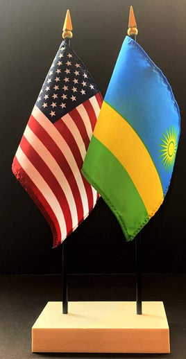 Rwanda and US Flag Desk Set