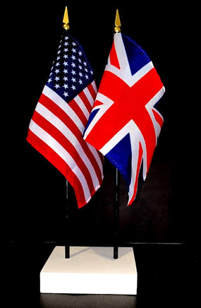 United Kingdom and US Flag Desk Set