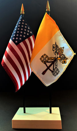 Vatican City and US Flag Desk Set
