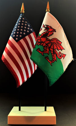 Wales and US Flag Desk Set
